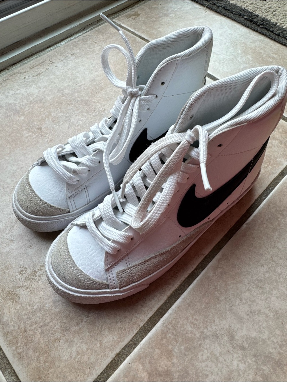 Big kids Nike blazers